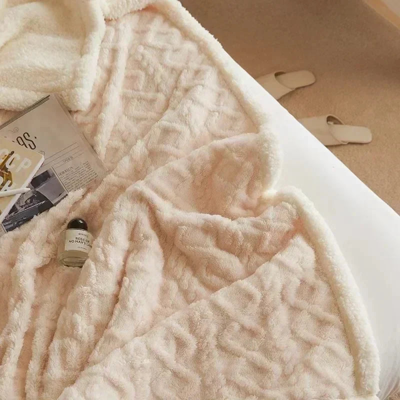 Plush Lamb Wool & Fleece Winter Blanket for Couch and Bed – Insulating Heavyweight Throw for Cold Nights