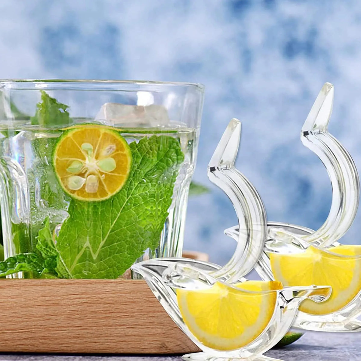 Handheld Citrus Press for Fresh Lemon Lime Orange Juice Kitchen Tool Easy Squeeze No Mess Beverage Cocktail Drink Maker Tea Water Fish Salad