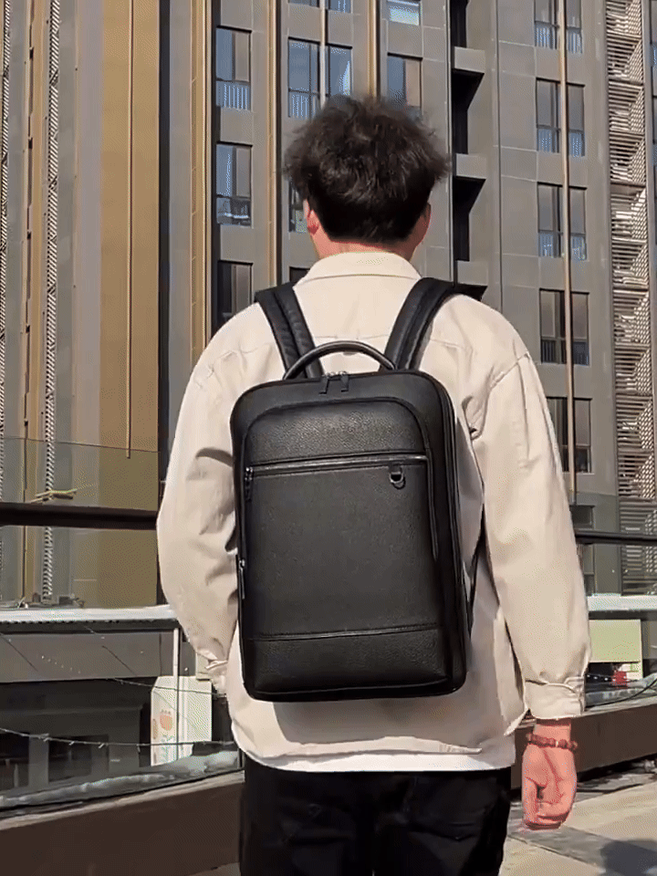 TECHPACK – Intelligent USB Backpack for Work and Everyday Travel