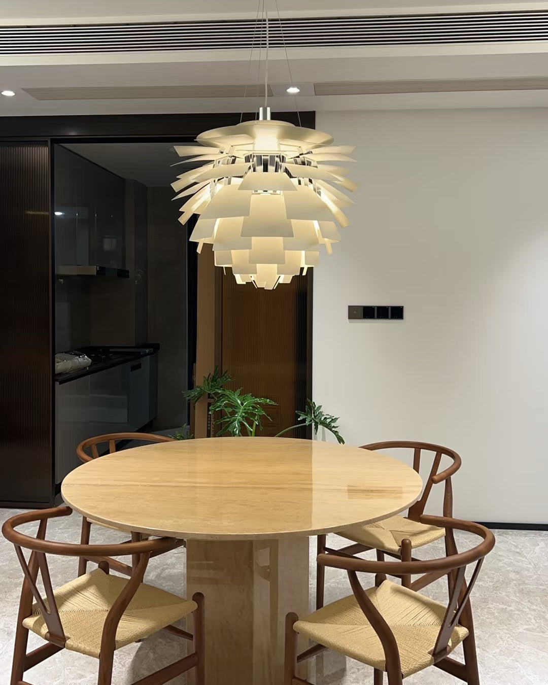Sculptural Metal Shade Hanging Fixture 20 in Adjustable Height Overhead Lighting for Dining Room Kitchen Island Entryway Warm Glow Installat