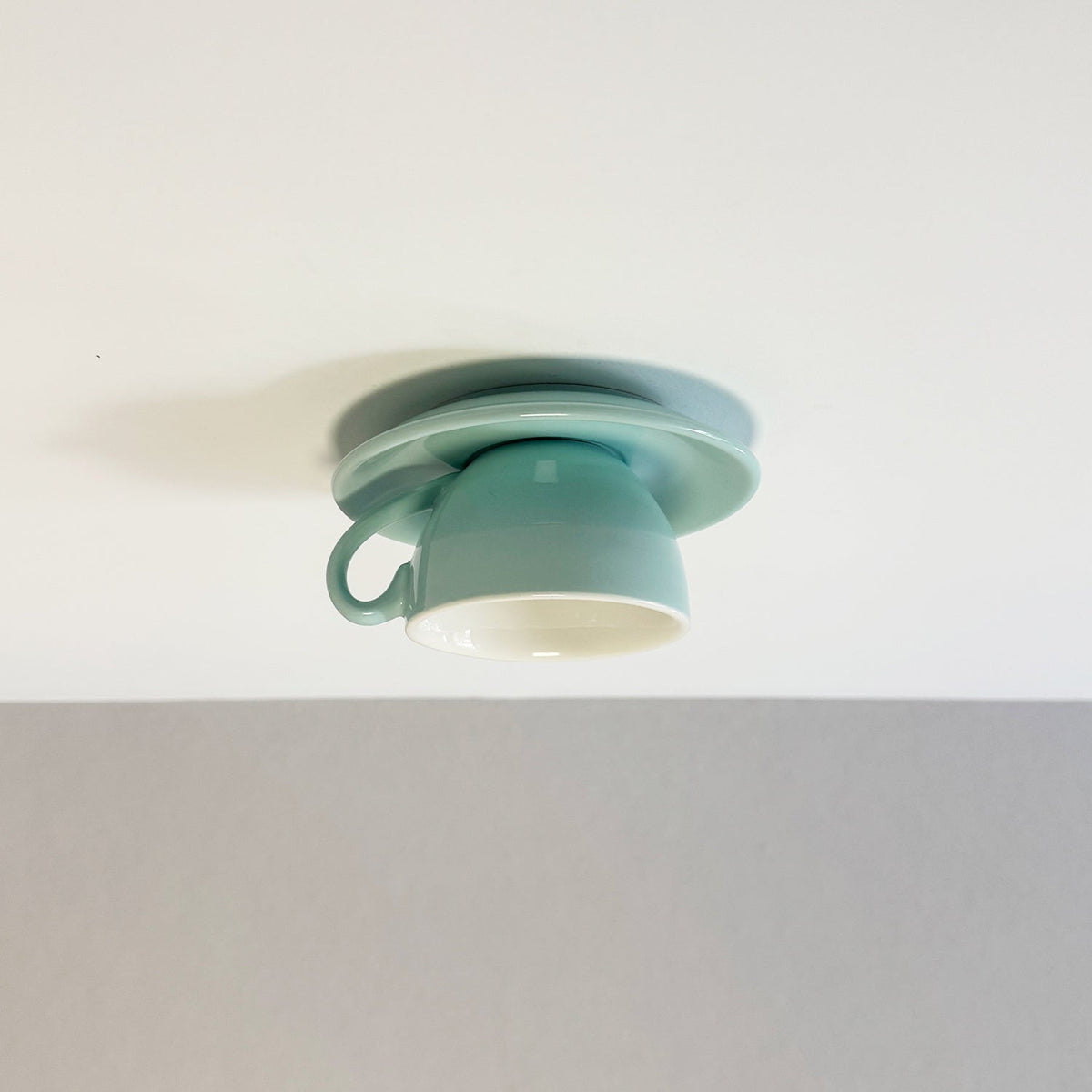 Plafonnier en céramique en forme de tasse à café – Montage encastré disponible en jaune, bleu, rose et autres coloris pour chambre, salle à manger et salon