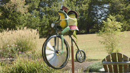 Moulin à vent décoratif en forme d'animal à vélo avec roue tournante | Décoration de jardin unique pour espaces extérieurs ludiques