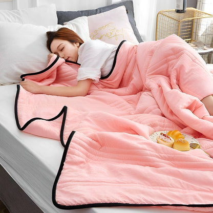 Temperature Regulating Blanket for Hot Sleepers – Moisture-Wicking Breathable Bed Cover for Summer Nights & Year-Round Comfort