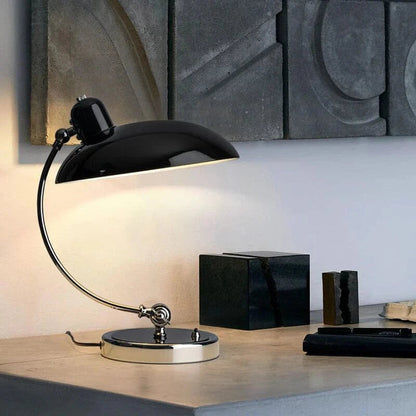 Lampe de bureau Bauhaus réglable – Élégance moderne avec tête orientable et finition métallique durable pour la maison ou le bureau
