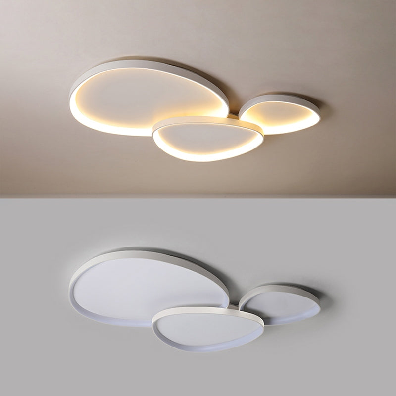 Plafonnier LED encastré ovale en métal de 17 po avec température de couleur réglable et intensité variable pour chambres, entrées et maisons contemporaines