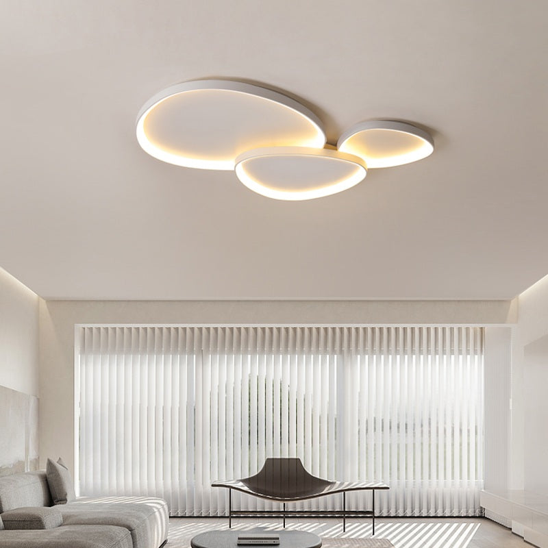 Plafonnier LED encastré ovale en métal de 17 po avec température de couleur réglable et intensité variable pour chambres, entrées et maisons contemporaines