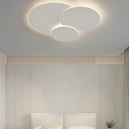 Plafonnier LED plat à disque superposé avec télécommande – Température de couleur et intensité réglables pour chambre, salle de bain, salon – Contour blanc