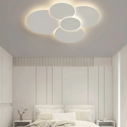 Plafonnier LED plat à disque superposé avec télécommande – Température de couleur et intensité réglables pour chambre, salle de bain, salon – Contour blanc