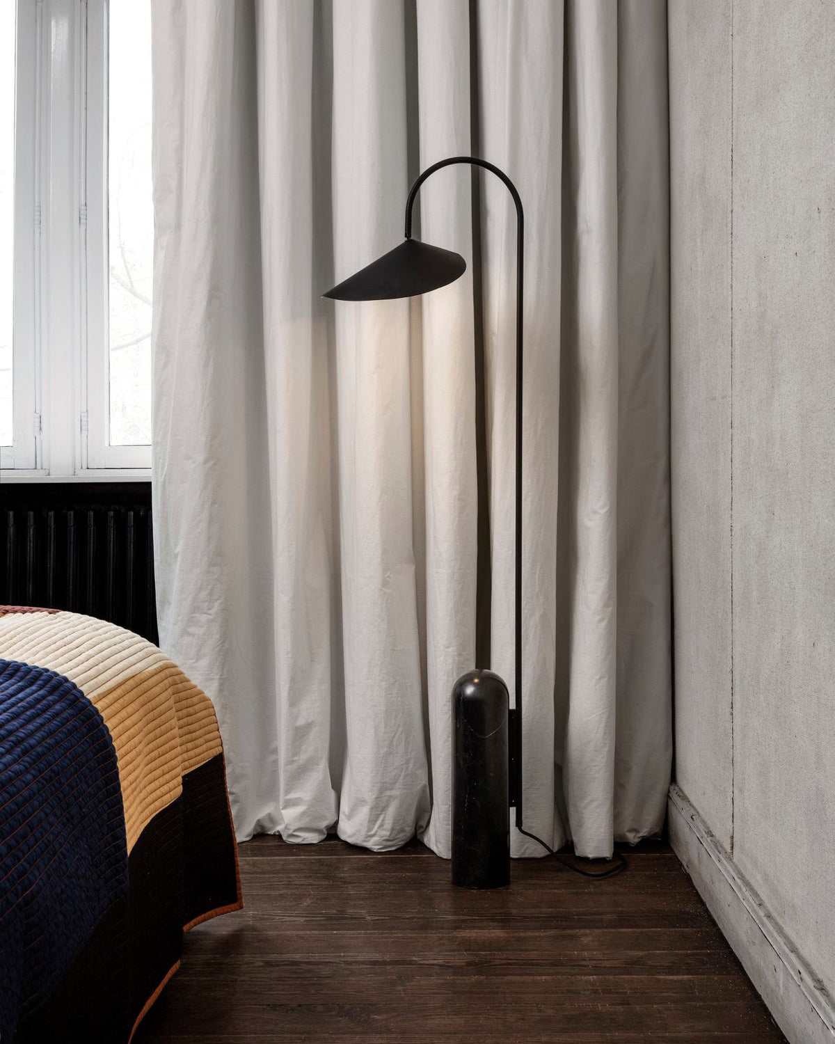 Arched Reading Floor Lamp with Marble Base – Modern Black Metal Accent Light for Living Room, Bedroom & Home Office