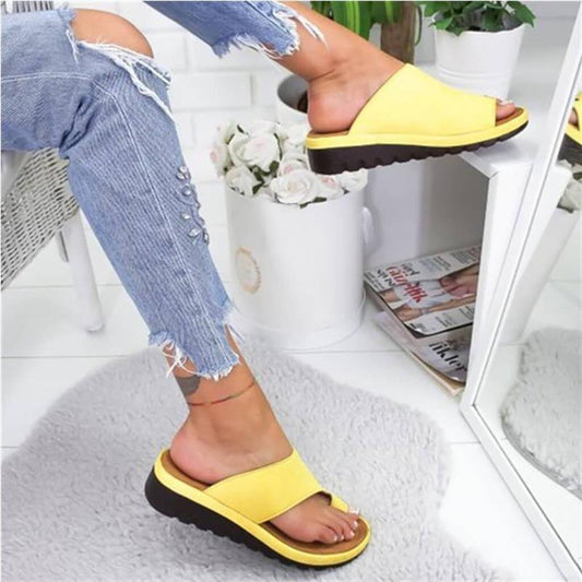 Sandales tongs à enfiler pour femme, semelle intérieure confortable en mousse, simili cuir, bout ouvert, pour l'été et le quotidien