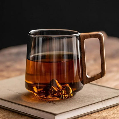 Borosilicate Glass Tea Mug with Wooden Handle – Artistic Design
