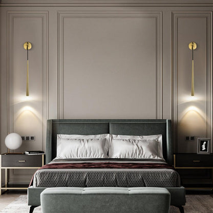 Applique murale LED conique en laiton, 15 po, liseuse verticale, éclairage de chevet et de couloir, luminaire moderne minimaliste en métal pour chambre à coucher