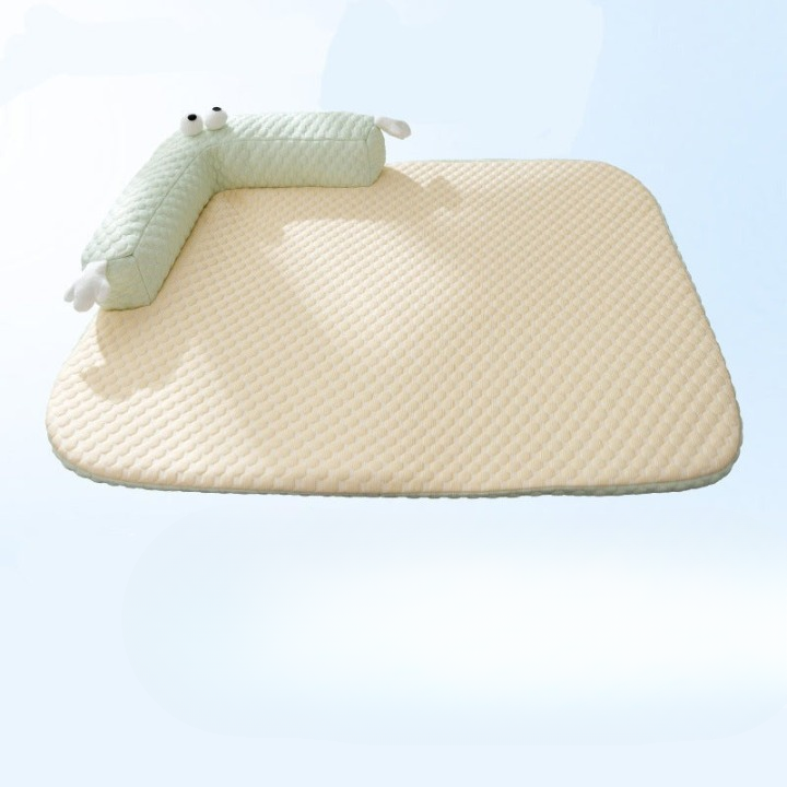 ChillOut | Dog Cooling Mat with Plush Silk Fabric | Comfortable Relief for Hot Days