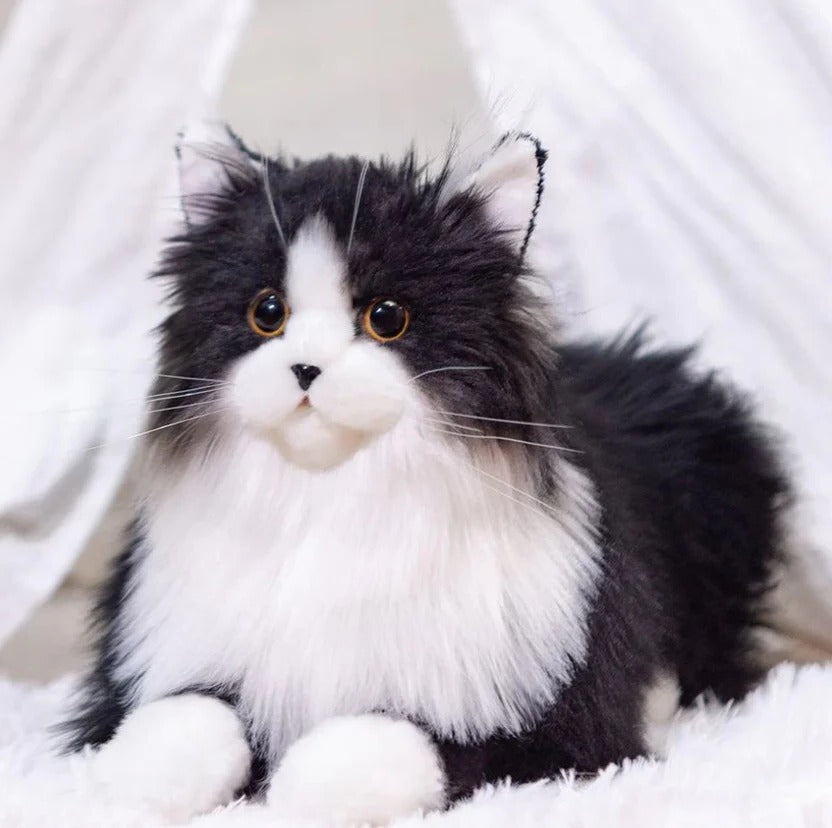 Compagnon de confort | Chat en peluche réaliste à la texture douce | Idéal pour la relaxation et le réconfort