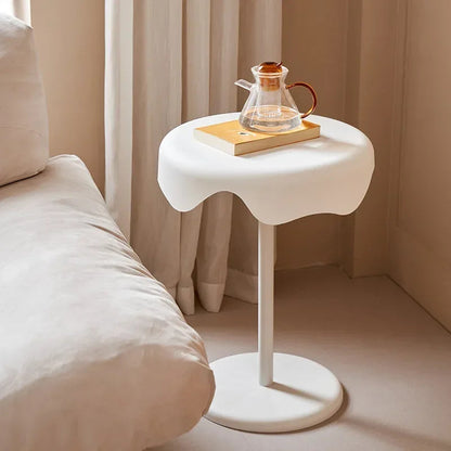 Compact Minimalist Side Table for Living Room and Bedroom – Scandinavian Design