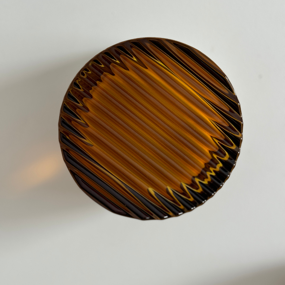 Contemporary Wall Sconce Light with Integrated LED & Sleek Glass Design for Modern Interiors