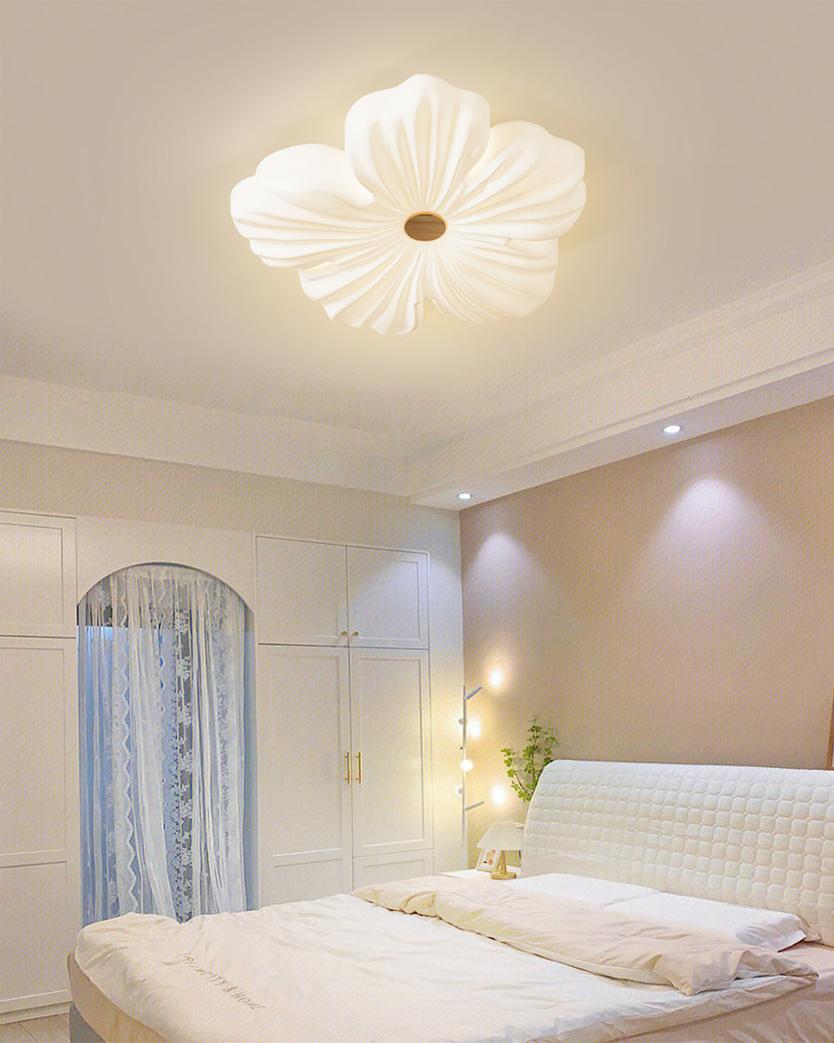 Flush Mount LED Light Fixture White Acrylic 13 Inch Round for Bedroom Living Room Hallway Kitchen Low Profile Modern Overhead Lighting Ceili
