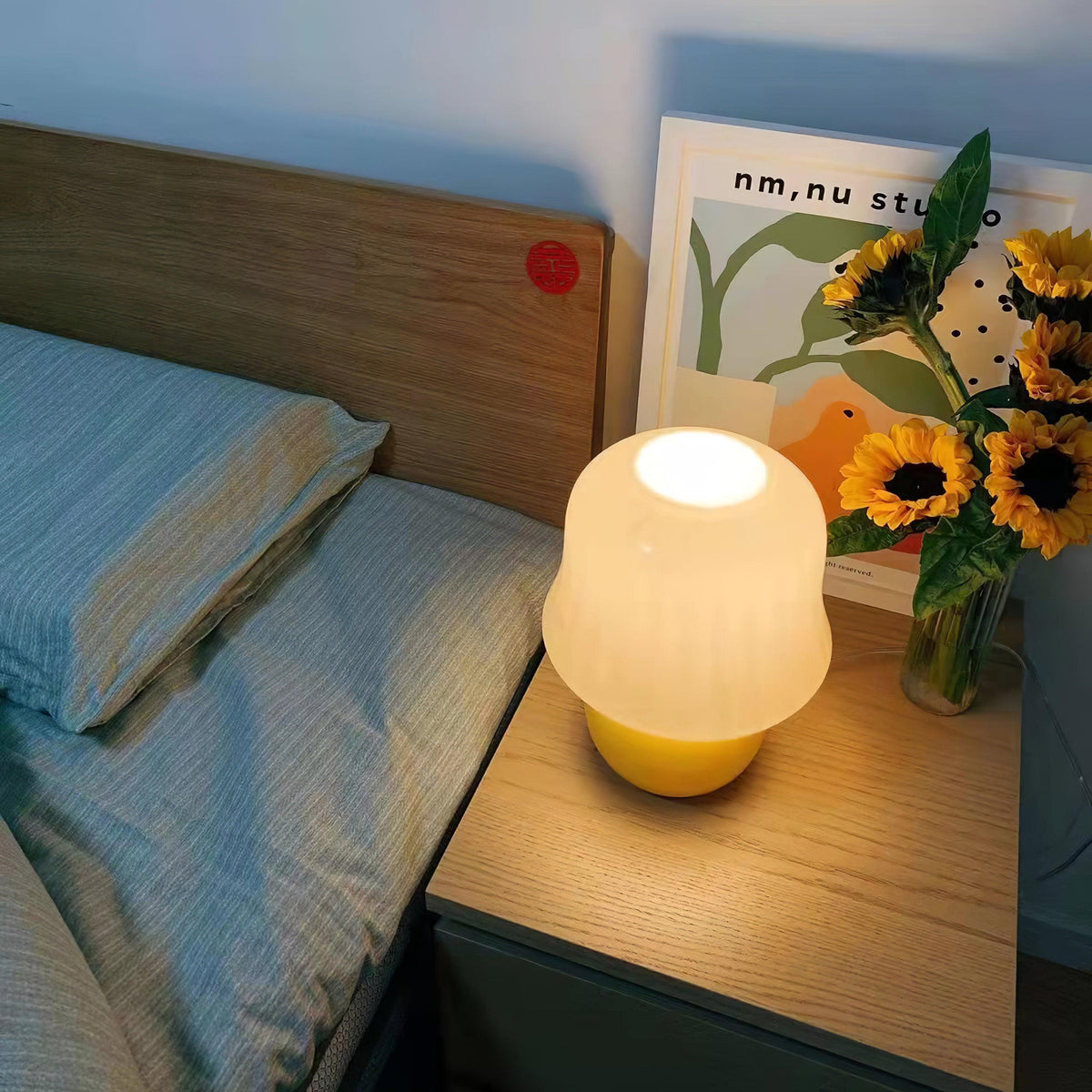 Ceramic Accent Lamp with Enamel Shade 11.4 in Beige for Nightstands Bedrooms Living Rooms Study Desks Side Tables E14 Socket 15W Soft Glow