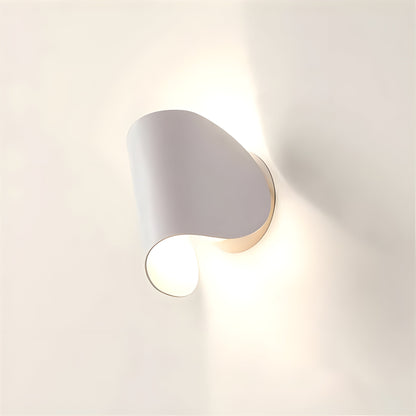 Dimmable LED Wall Lamp in Curved Design for Cozy Indoor Lighting