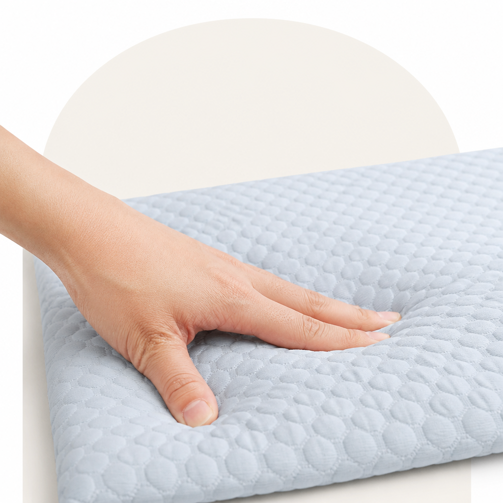 Ortekor Ice Silk Cooling & Non-Slip Washable Pet Mat