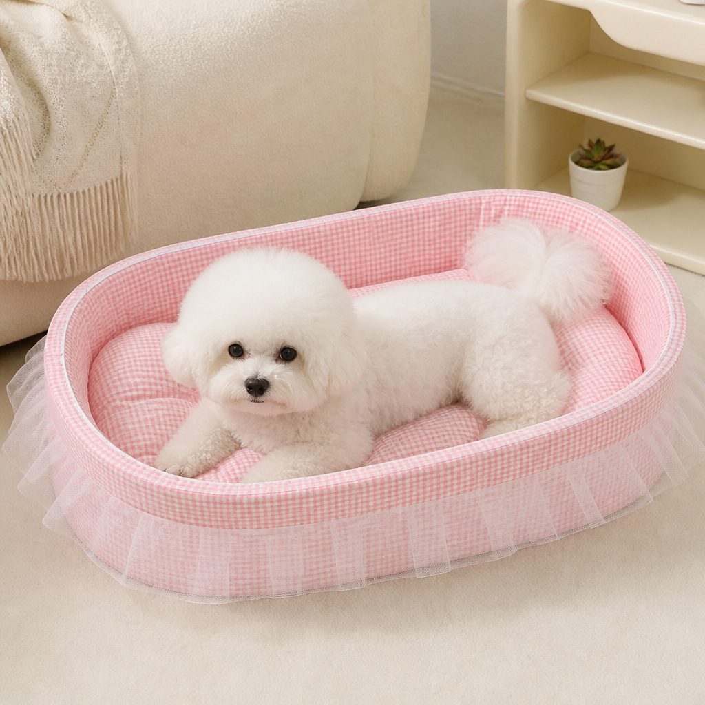 Ortekor Polyester Plush & Lace-Trimmed Pet Bed