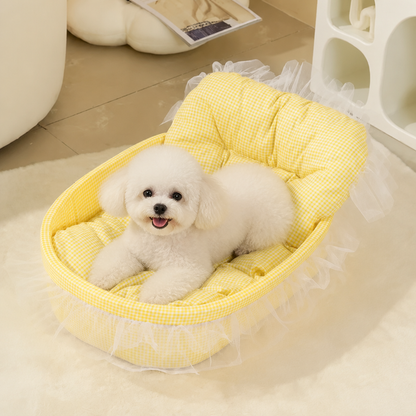 Ortekor Polyester Plush & Lace-Trimmed Pet Bed
