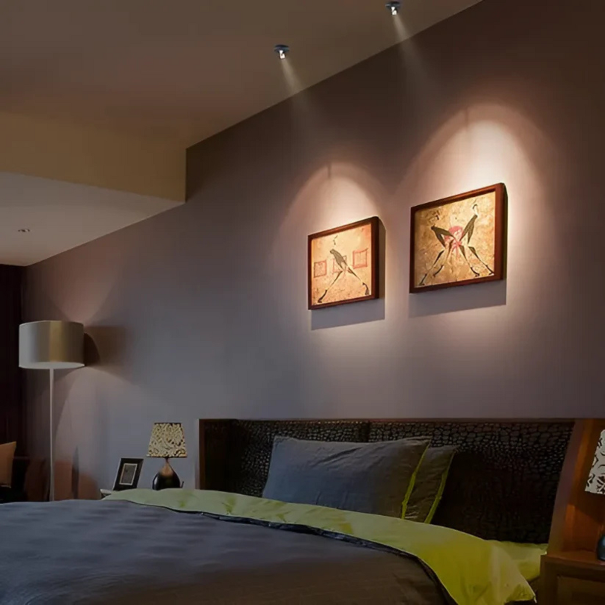 Dynamic Accent Light | Adjustable Spotlight with Remote Control | Perfect Illumination for Home Décor