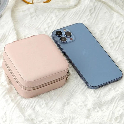 VELVAFLOW – Portable Jewelry Storage Case for Everyday Travel