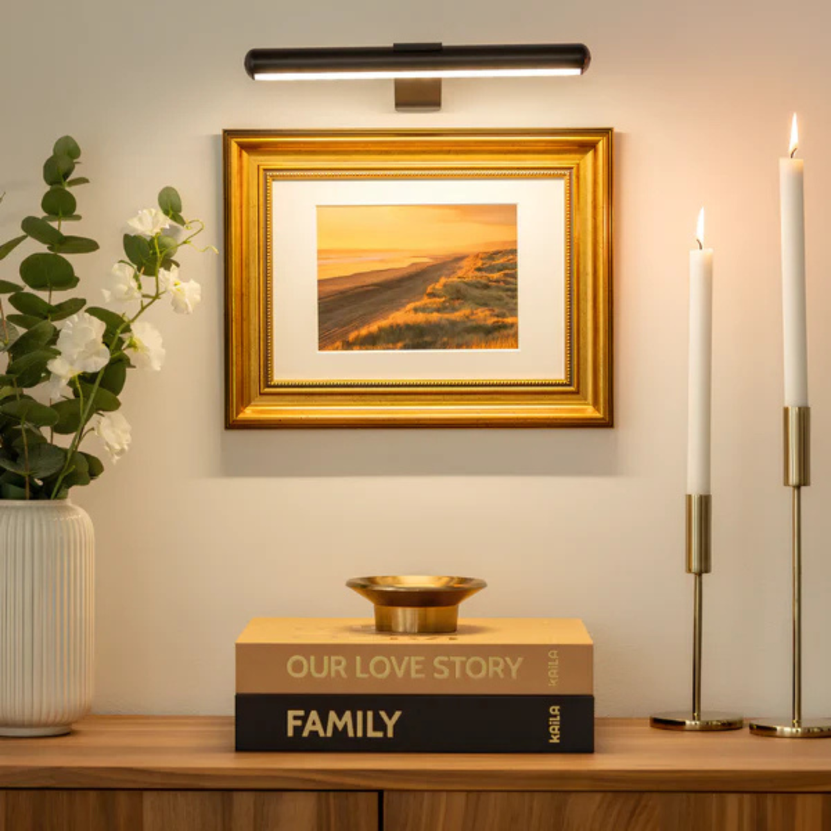 Elegant Wireless Wall Art Display Light with Adjustable Illumination for Stunning Artwork Presentation