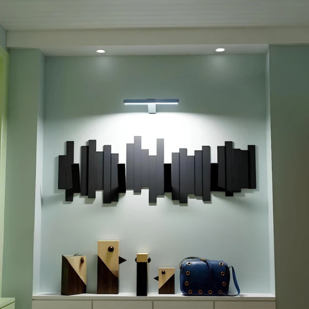 Elegant Wireless Wall Art Display Light with Adjustable Illumination for Stunning Artwork Presentation