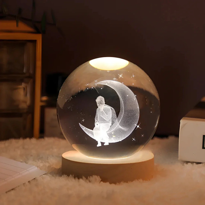 Éclat Éthéré | Lampe décorative avec boule en cristal gravée et LED blanc chaud | Décoration intérieure unique pour une ambiance apaisante