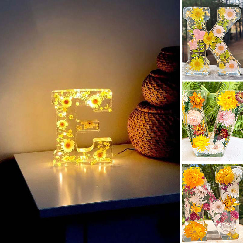 LED Letter Night Light with Real Dried Flowers in Resin – Personalized Illuminated Décor Accent for Bedroom, Nursery & Living Room