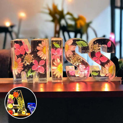 LED Letter Night Light with Real Dried Flowers in Resin – Personalized Illuminated Décor Accent for Bedroom, Nursery & Living Room
