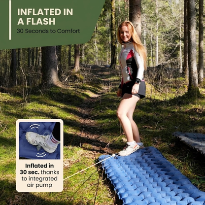 Tapis de couchage de camping léger avec pompe intégrée