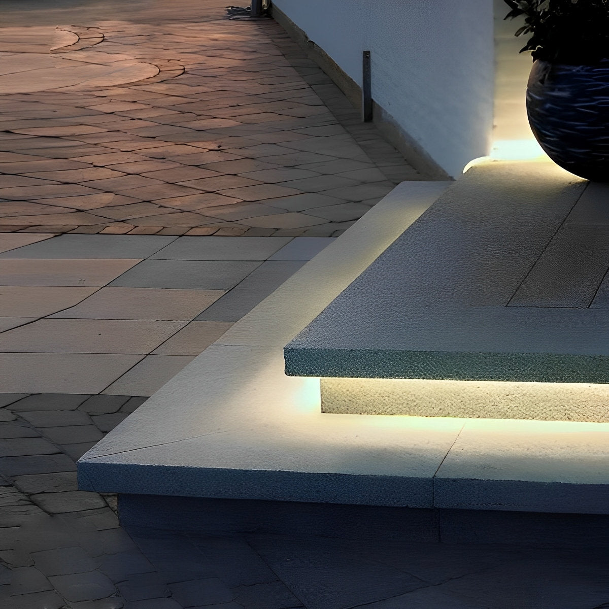 Ruban LED flexible | Conception étanche 24V pour installation encastrée | Idéal pour l'éclairage extérieur