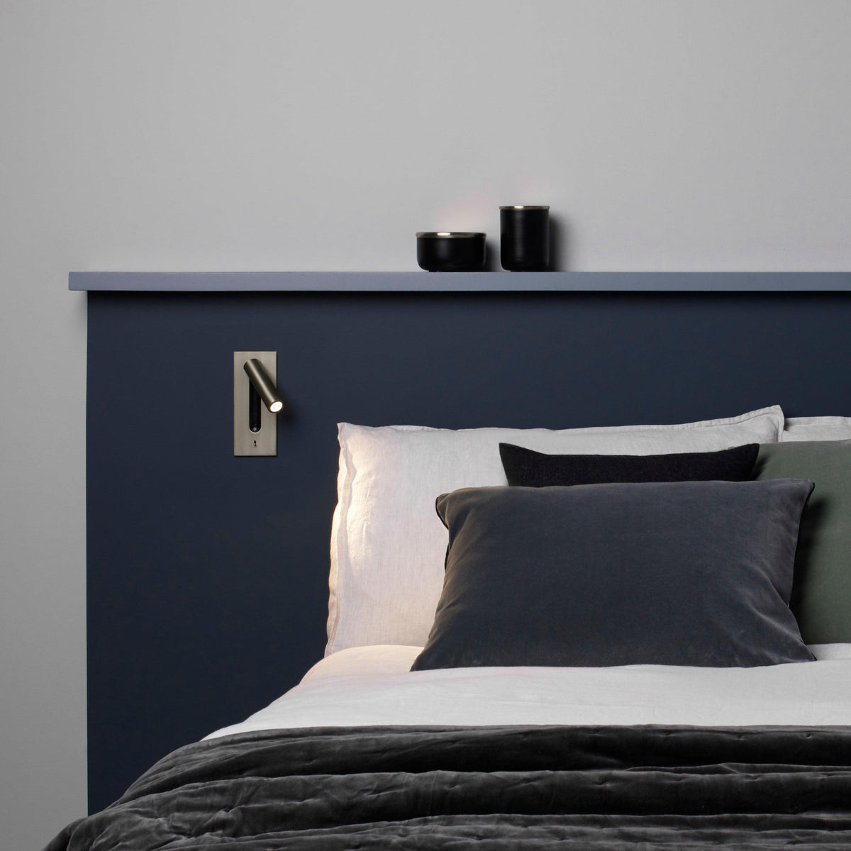 Applique murale industrielle avec LED intégrée et interrupteur à bascule – Luminaire en aluminium pour salon, couloir, chambre et bureau