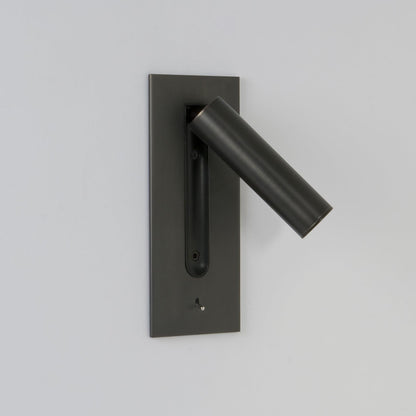 Applique murale industrielle avec LED intégrée et interrupteur à bascule – Luminaire en aluminium pour salon, couloir, chambre et bureau