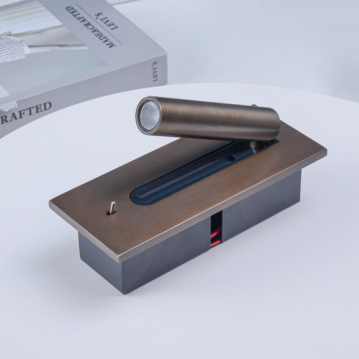 Applique murale industrielle avec LED intégrée et interrupteur à bascule – Luminaire en aluminium pour salon, couloir, chambre et bureau