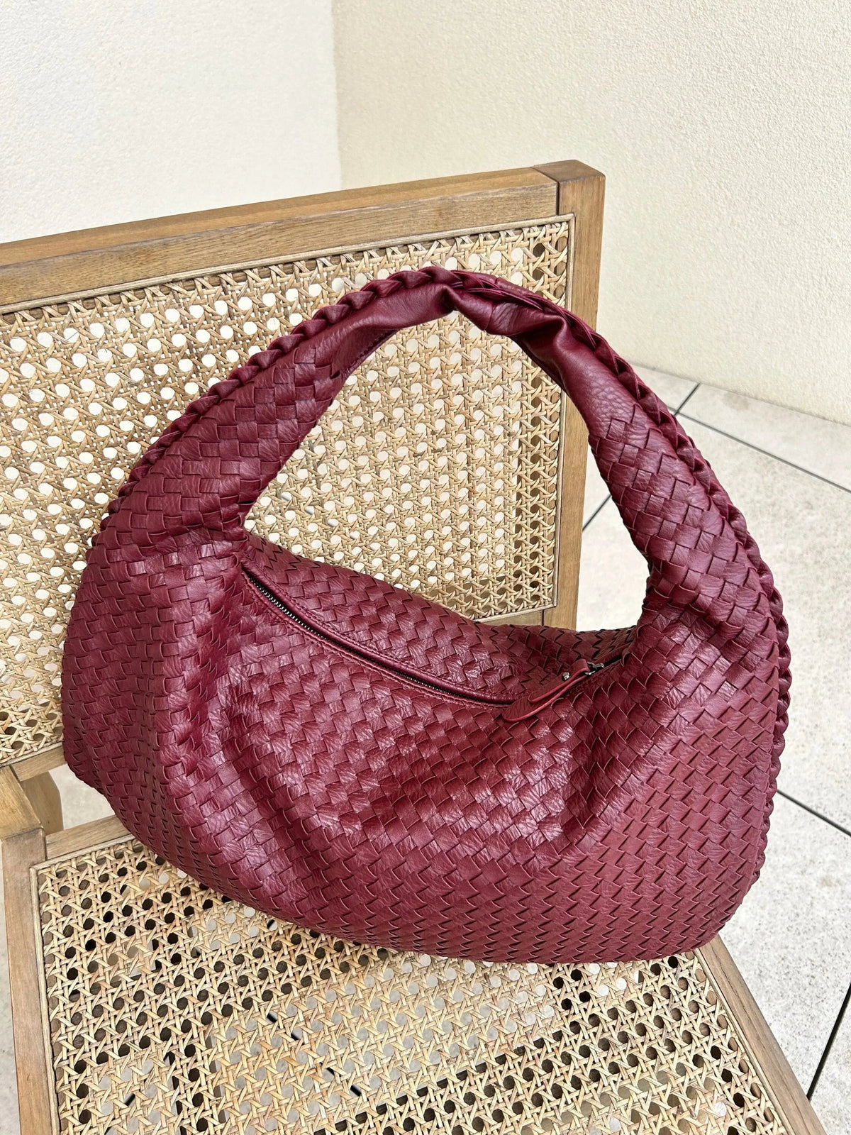 Woven Leather Hobo Shoulder Bag for Women - Soft Genuine Leather Everyday Purse with Zip Closure - Lightweight 19 in Tote for Daily Use