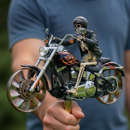 Skeleton Biker Wind Spinner Garden Stake Metal Chopper Motorcycle Lawn Ornament Outdoor Yard Art Halloween Decoration Spinning Wheels for