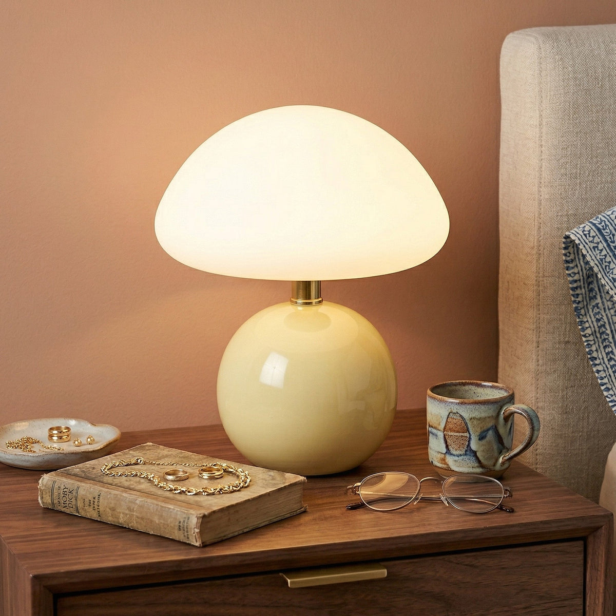 Mid-Century Modern | Decorative Lamp with Warm Ambient Light | Compact Design for Cozy Spaces
