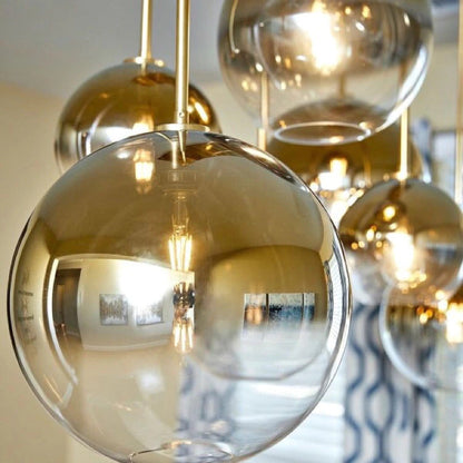 Suspension élégante en laiton avec abat-jour en verre