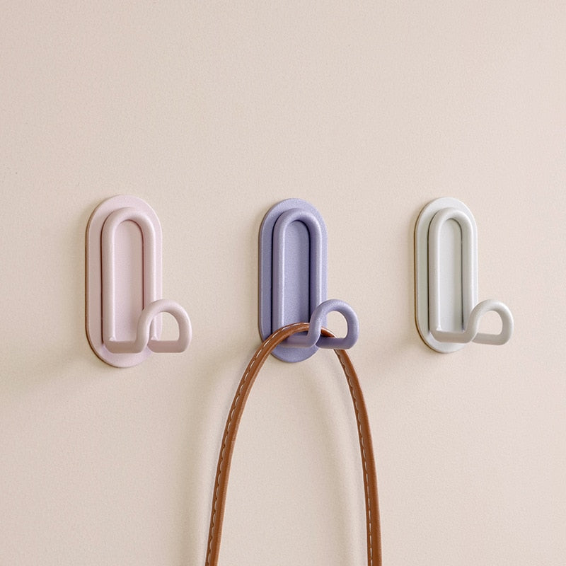 Crochets adhésifs en métal pour le rangement de la salle de bain et de la cuisine — Conception à double crochet, sans perçage, organisateur léger pour clés, serviettes et accessoires