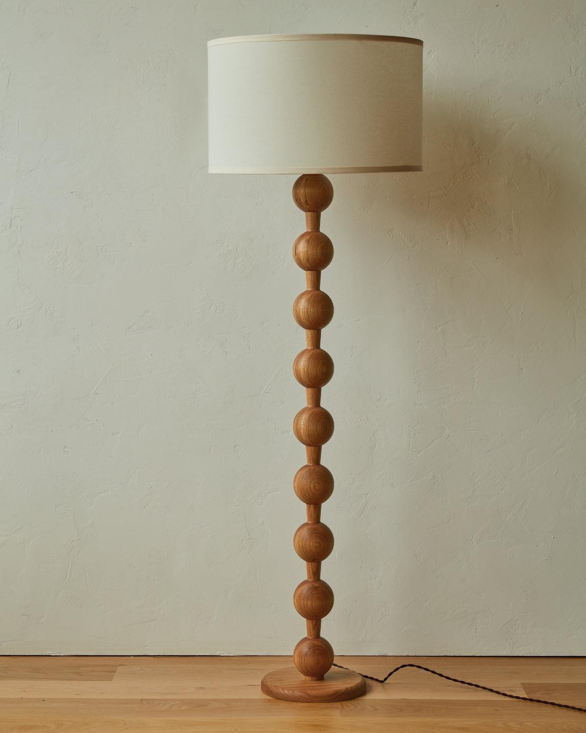 Lampadaire haut avec abat-jour blanc, 160 cm, base en bois naturel, éclairage d'appoint à intensité variable pour chambre, salon, coin lecture, décoration moderne