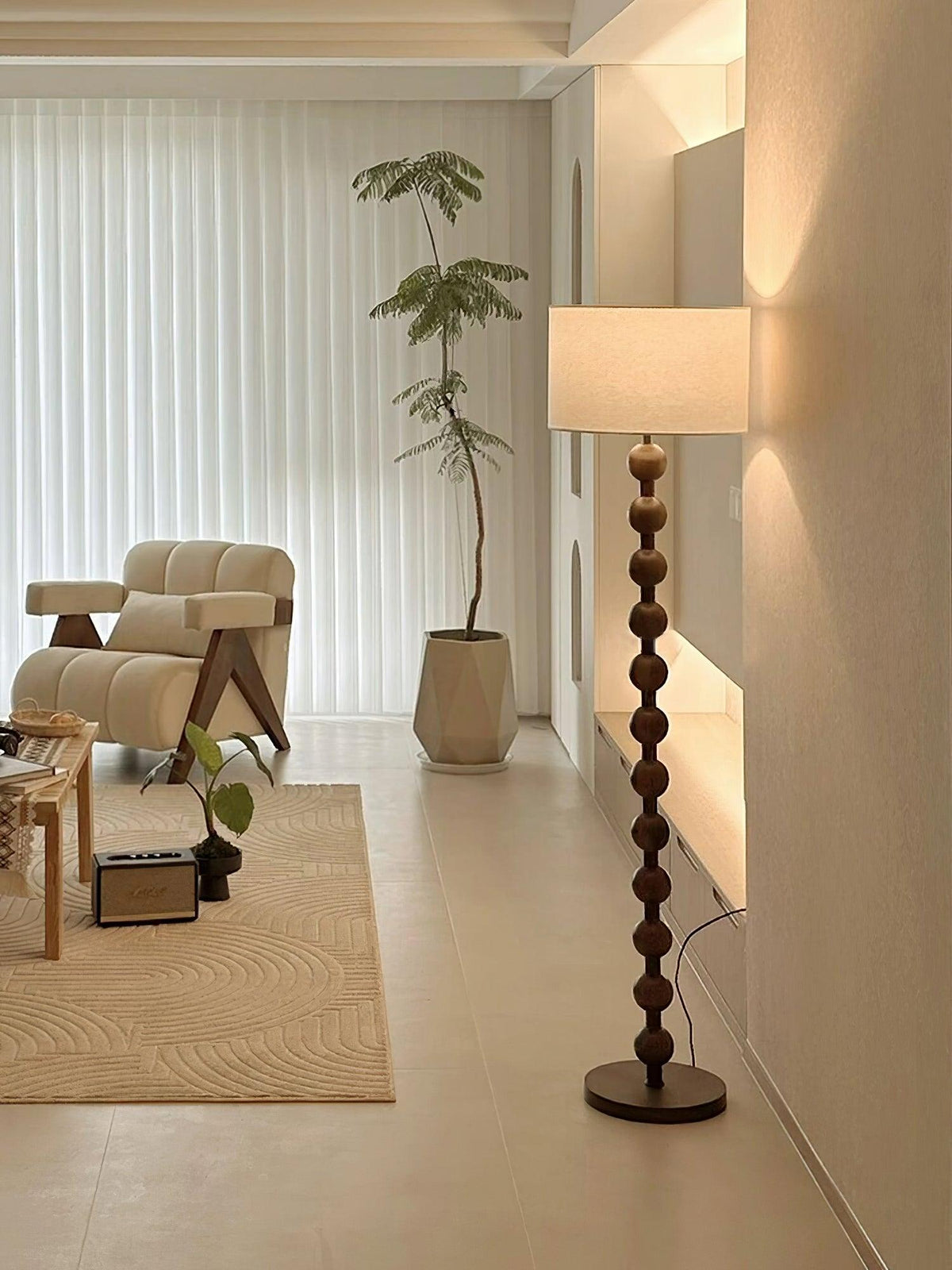 Lampadaire haut avec abat-jour blanc, 160 cm, base en bois naturel, éclairage d'appoint à intensité variable pour chambre, salon, coin lecture, décoration moderne