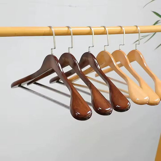 Lot de 10 cintres en bois, épaules larges, antidérapants, finition brillante, pour organisation de placard, rangement de manteaux et vestes, robustes et haut de gamme