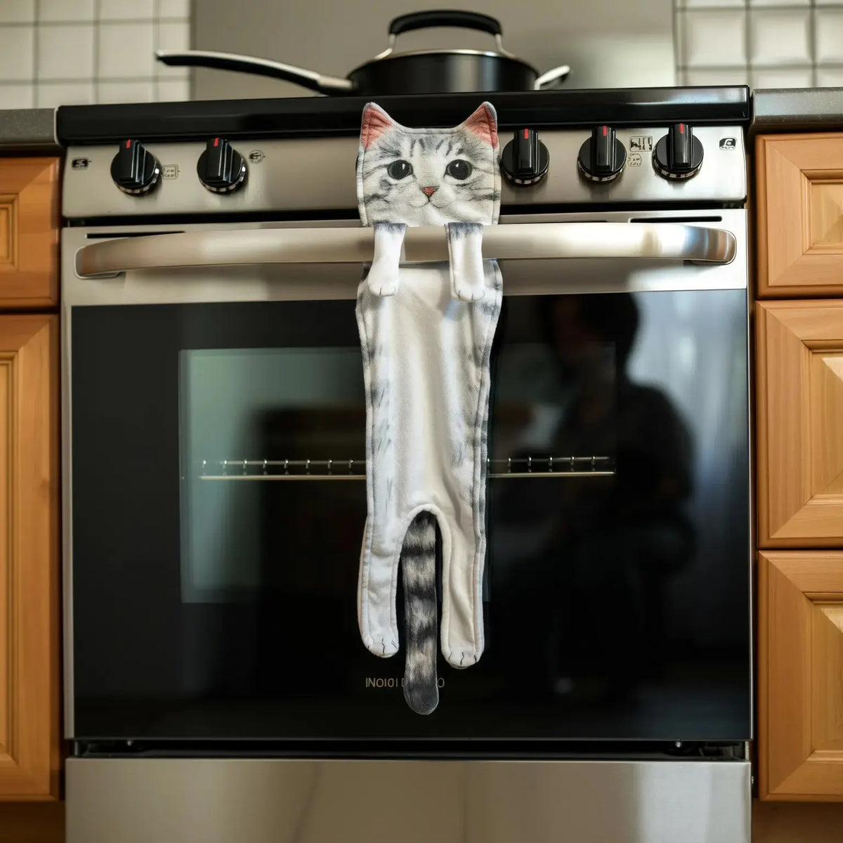 Microfiber Hand Towel with Playful Cat Design & Paw Loop Hanging Tabs for Kitchen & Bathroom