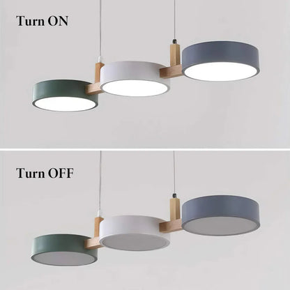 Plafonnier à trois abat-jours pour îlot de cuisine et salle à manger – Luminaire de 30 pouces en matériaux mixtes avec cordons réglables et design discret pour