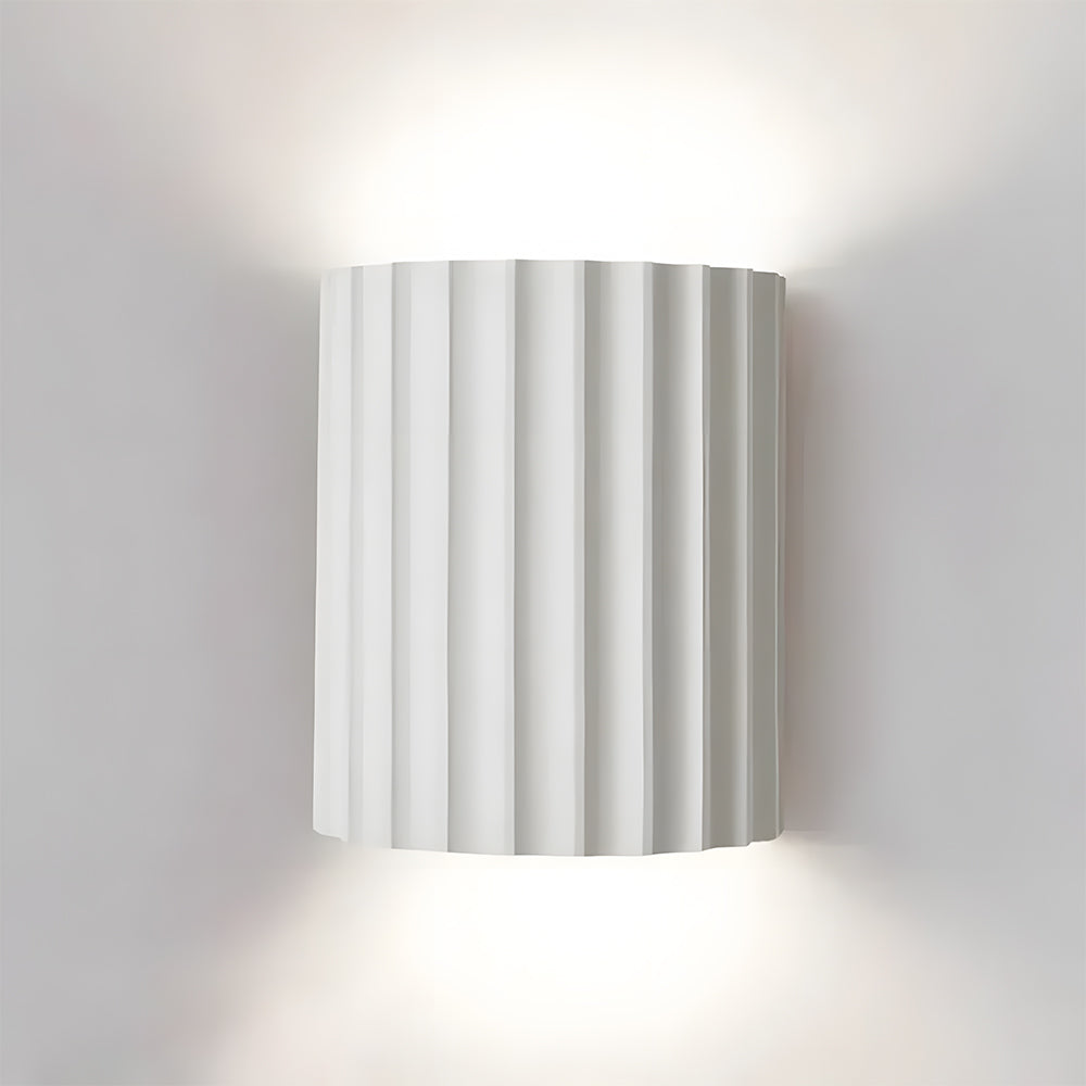 Sculptural Resin Sconce with Dual G9 Sockets for Bedroom Hallway Accent Lighting in Green Finish 6.5 Inches Compact Indoor Fixture