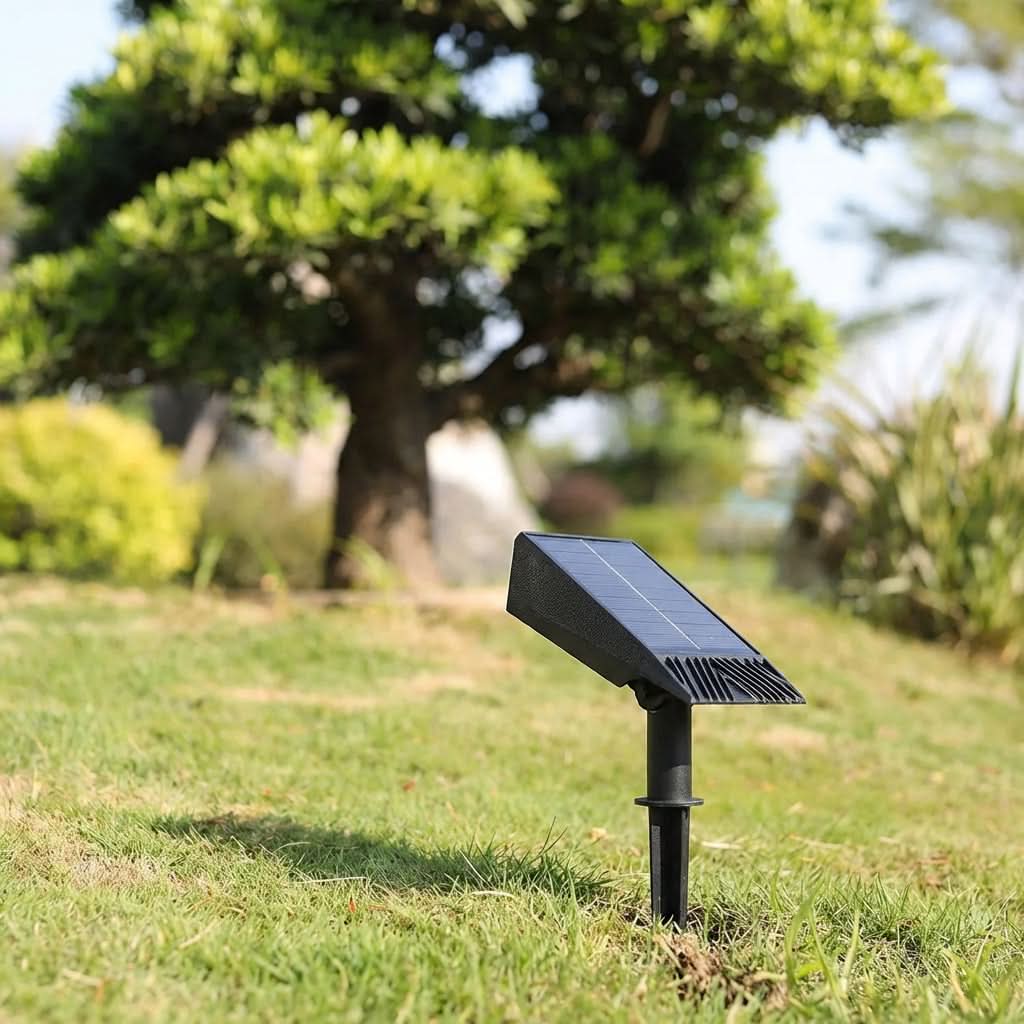 SOLARSPOT – Adjustable Garden Light for Graceful Evening Ambience